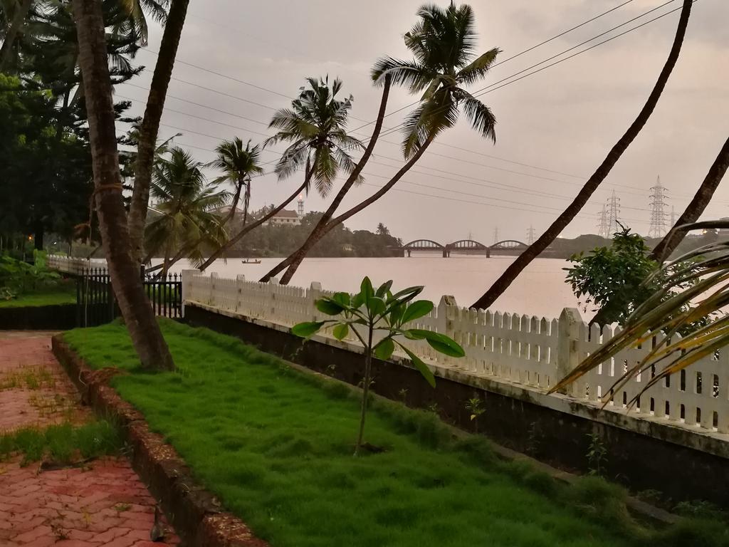 Nisarga Nirvana River House Mangalore Bagian luar foto