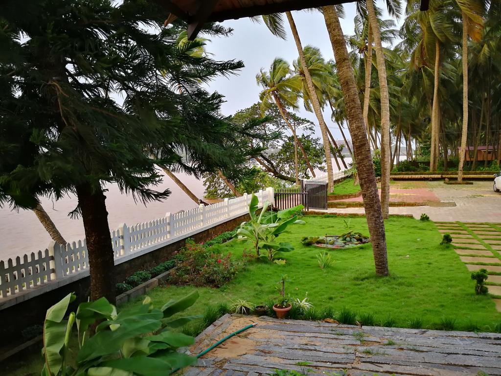 Nisarga Nirvana River House Mangalore Bagian luar foto